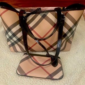 Burberry Nova check tote with small pouch